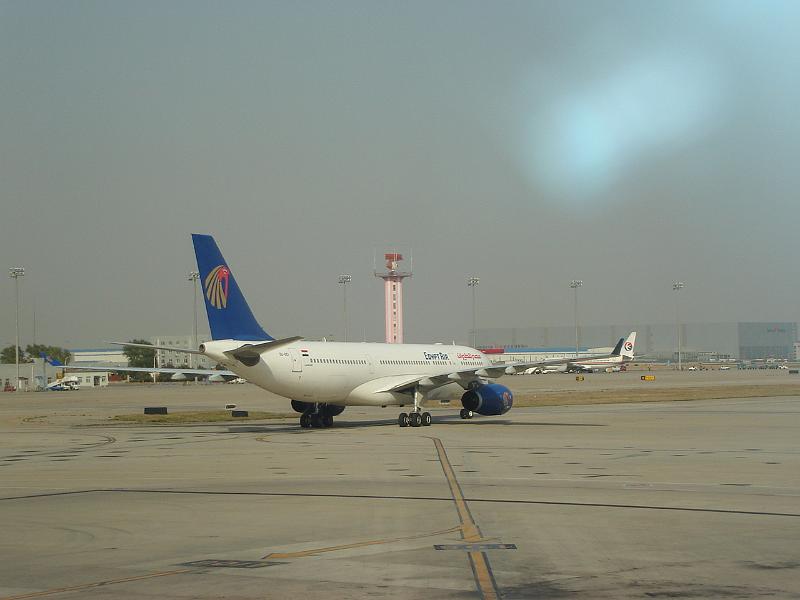 DSC01864.JPG - Plane spotting in Beijing Airport, waiting for our flight to Nanjing. 21 October 2009