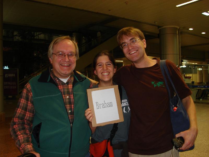 DSC01877.JPG - Ah, we have our luggage and we're together at last. 21 October 2009