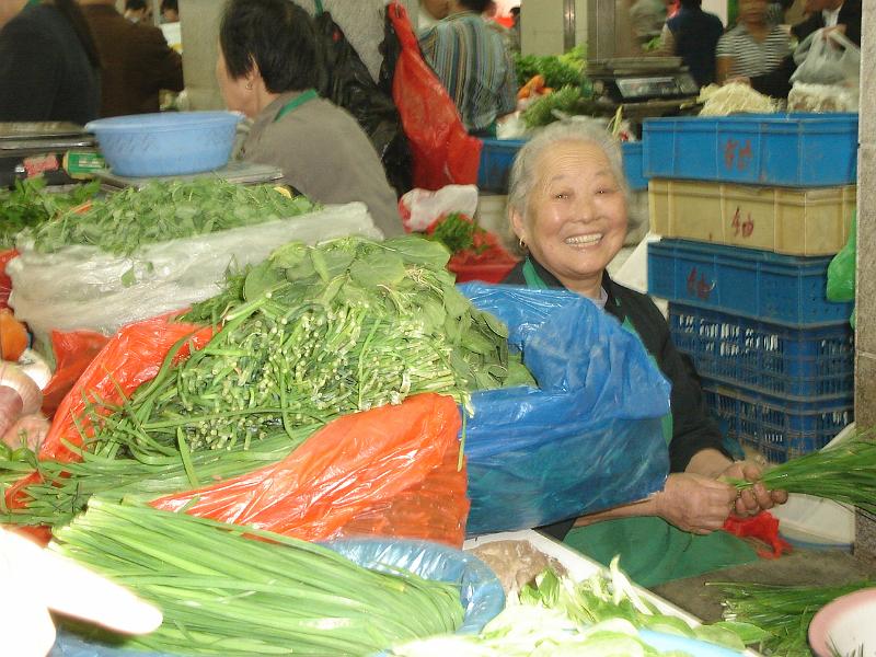 DSC01896.JPG - More vegetables at the market. 22 October 2009