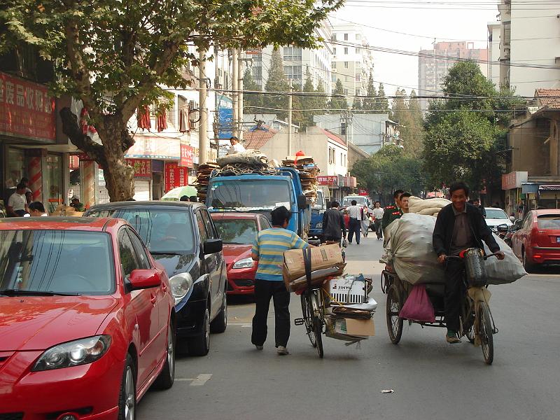 DSC01909.JPG - A street scene, including the cardboard recycling truck. 22 October 2009