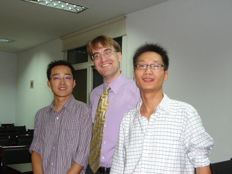 DSC01937.JPG - Andrew with Zhu Yu (right) and another friend. 22 October 2009