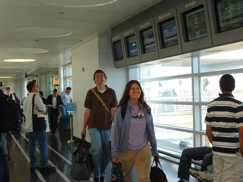DSC00978.JPG - Andrew and Brenda arrive at O'Hare's International Terminal, Wednesday 11 July, ready and eager to fly to Turkey! 11 July 2007