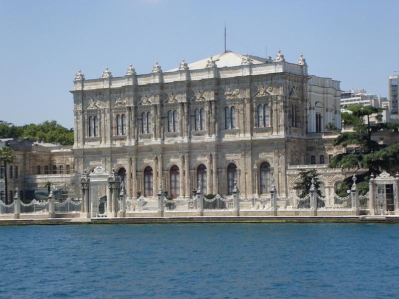 DSC01316.JPG - The Dolmabahce Palace from the Bosphorus (Bogazici). 16 July 2007