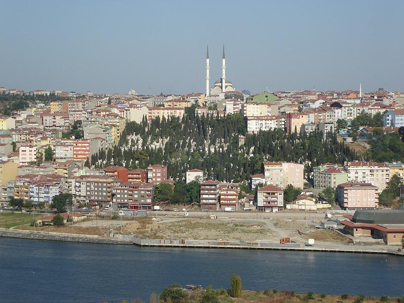 DSC01417.JPG - Another view of Istanbul taken from the end of the Golden Horn and Pierre Loti Park. 17 July 2007
