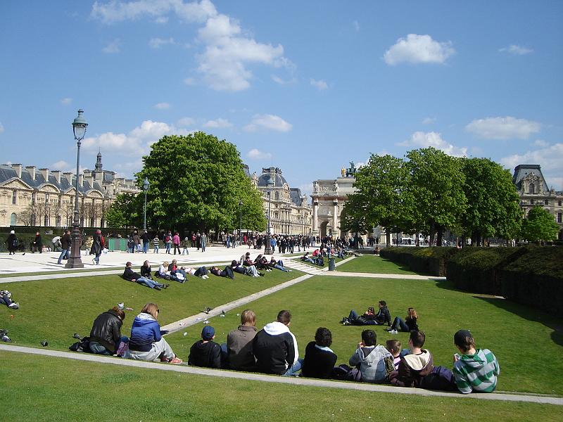 DSC02312.JPG - The grounds around the Louvre, Paris. 16 April 2008
