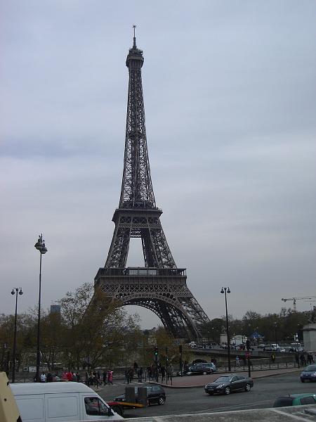 DSC02333.JPG - A view of the Eiffel Tower from the Trocadéro.  Paris 17 April 2008