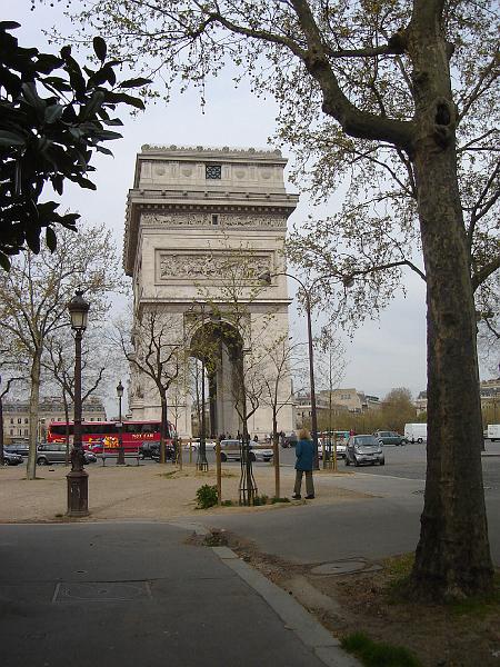 DSC02335.JPG - The Arc de Triomphe.  Paris 17 April 2008