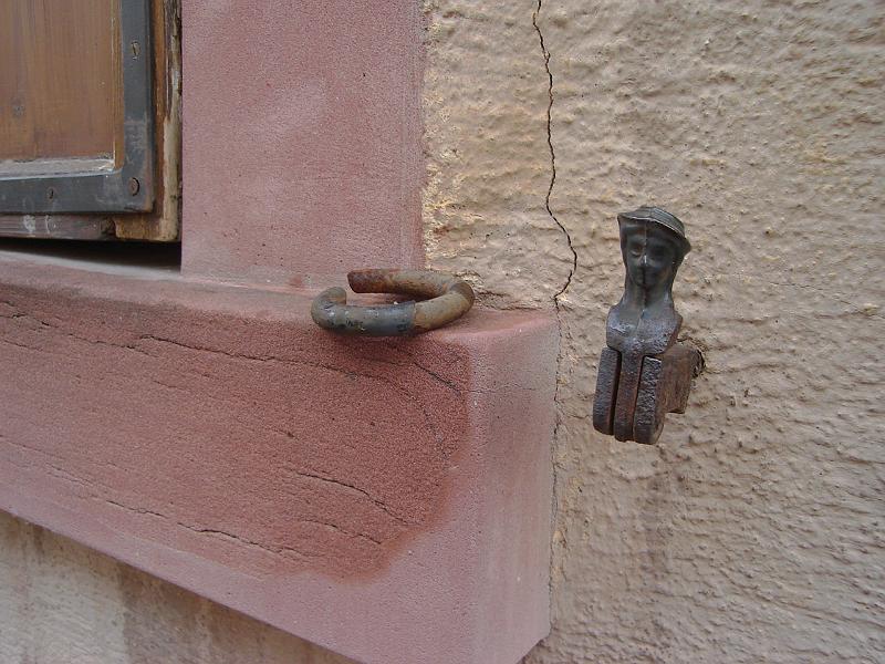 DSC02387.JPG - An interesting and unique object. 19 April 2008
