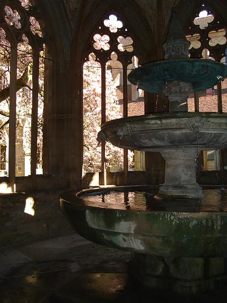 DSC02407.JPG - The fountain at the Maulbronn Monastery.  Germany. 20 April 2008