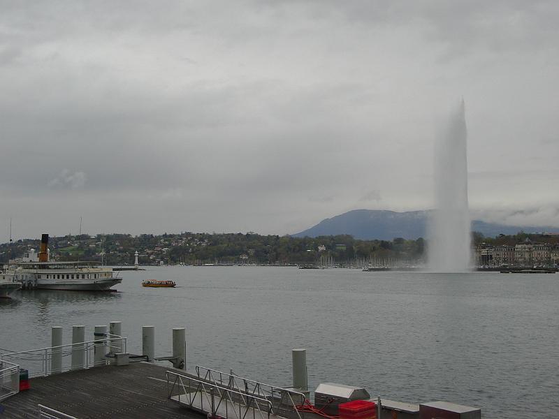 DSC02415.JPG - Geneva Jet d'Eau (water fountain).  Geneva Switzerland 21 April 2008