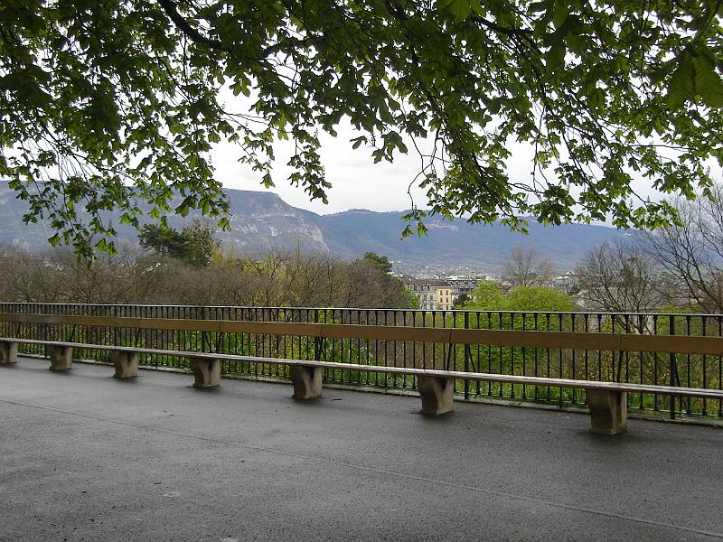 DSC02437.JPG - The Promenade de la Treille with the world's longest bench.  Geneva Switzerland 21 April 2008