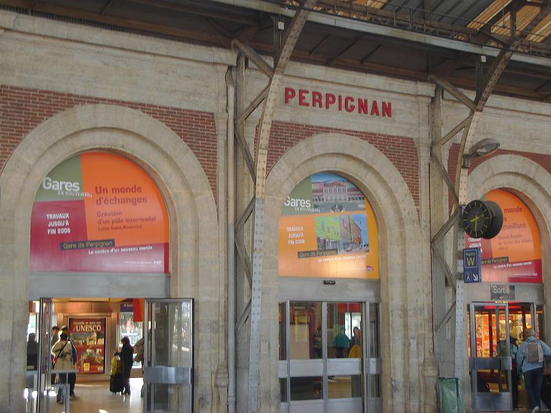 DSC02460.JPG - The train station at Perpignan France. 22 April 2008