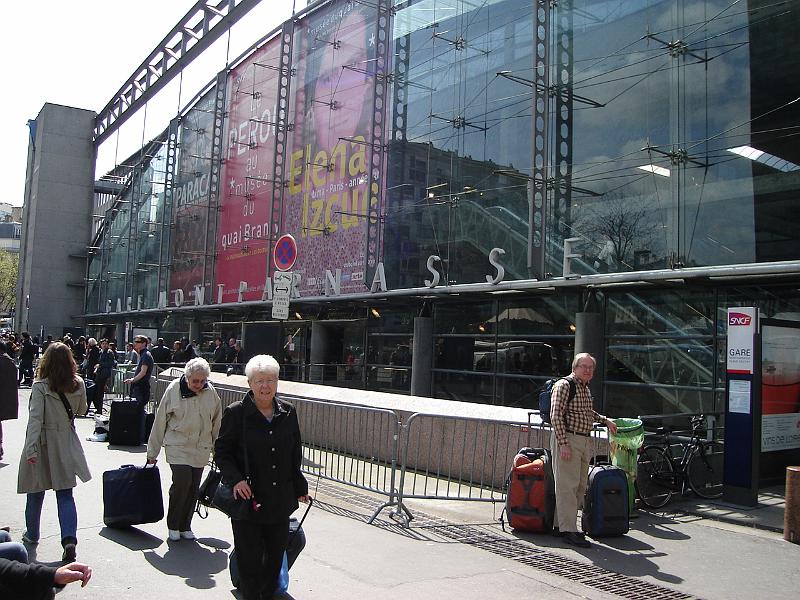 DSC02588.JPG - Then took a cab to Gare Montparnasse  to catch a train to Chartres.  Paris France 25 April 2008