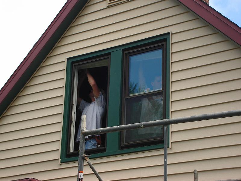DSC01133.JPG - Josh and Davy working on the inside. 9 June 2009