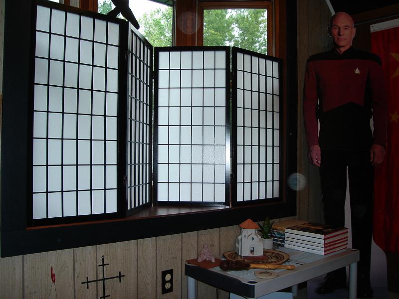 DSC01492.JPG - The window covering for the upstairs room, a Shoji Screen, easily removable when not needed for privacy. 27 August 2009
