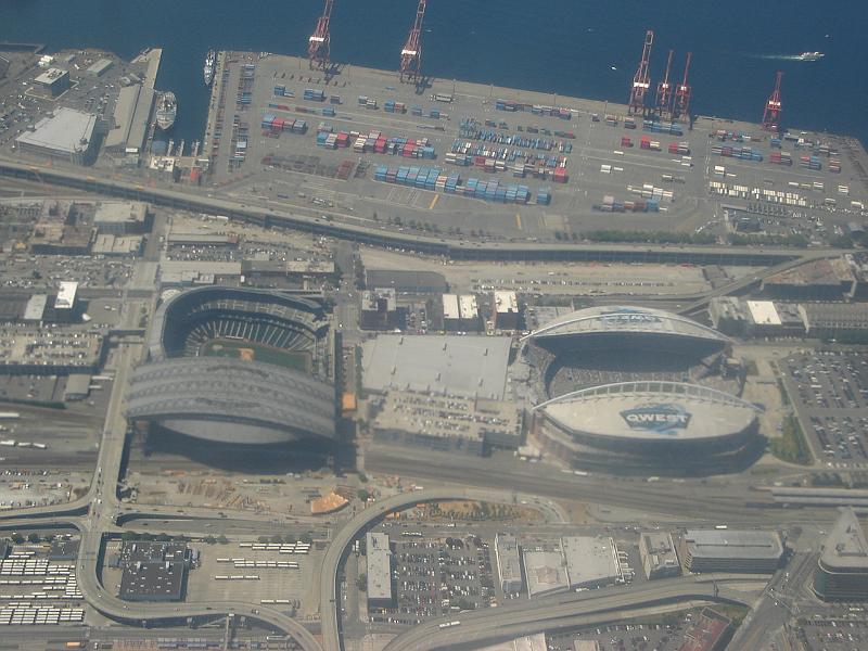 DSC01247.JPG - Seattle's sports complexes - really getting close now. 18 July 2009