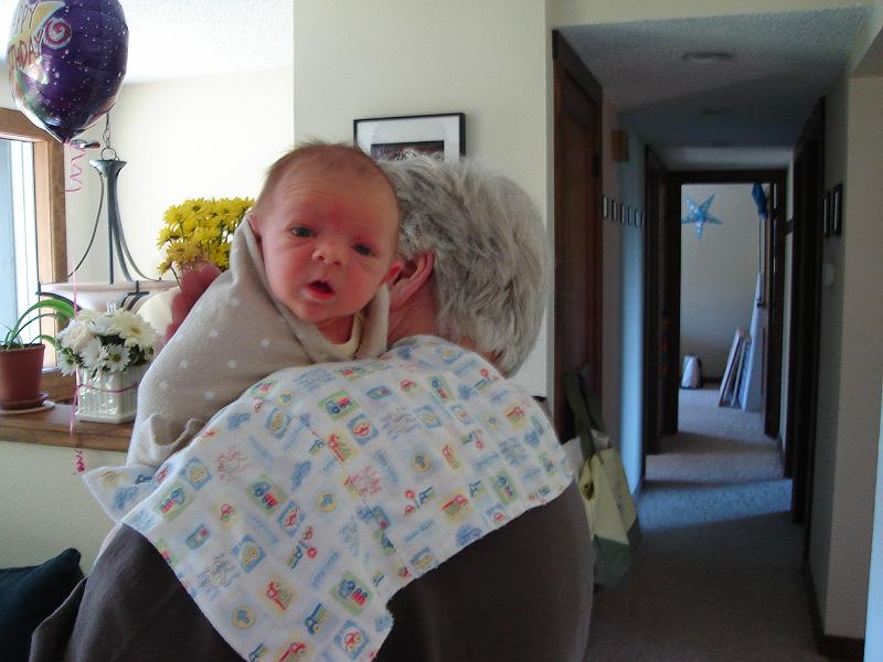 DSC01298.JPG - Sebastian and his grandma. 19 July 2009