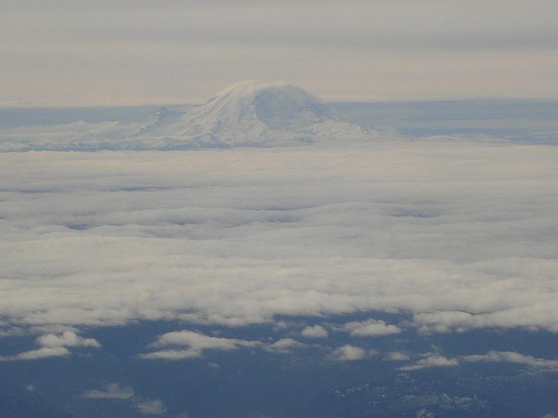 DSC01650.JPG - Mount Rainier. 15 October 2009