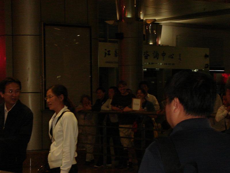 DSC01871.JPG - Andrew and Brenda waiting for us in the Nanjing Airport. 21 October 2009