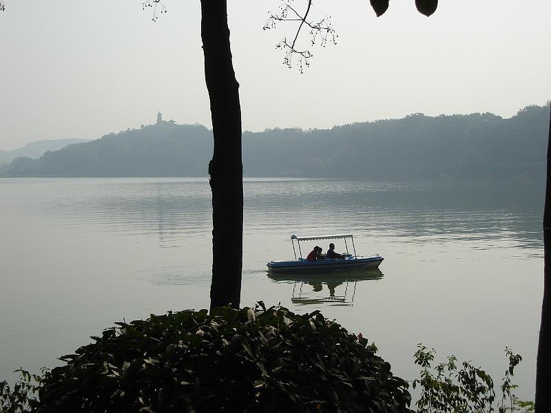 DSC01961.JPG - Another view of the lake. 23 October 2009