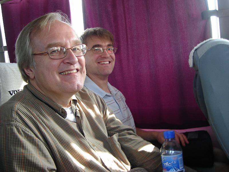 DSC02405.JPG - Bill and Andrew on the bus. 31 October 2009
