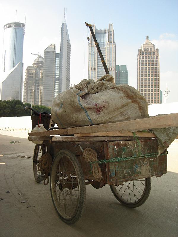 DSC02415.JPG - The very old and the very new in Shanghai. 31 October 2009