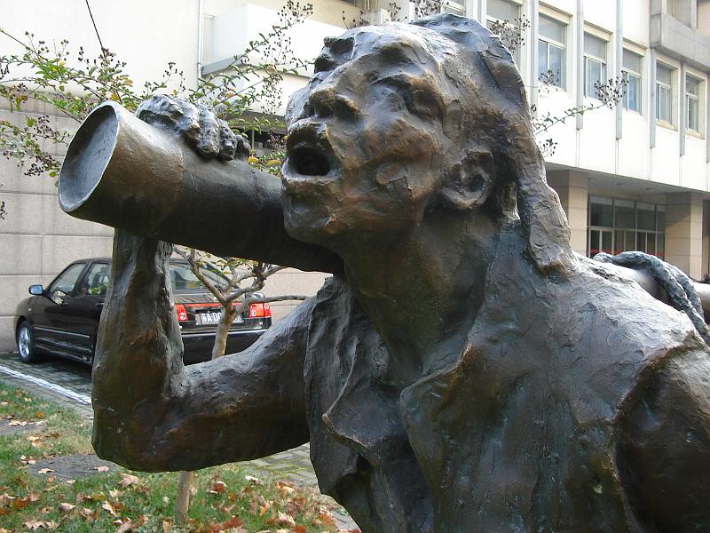 DSC02472.JPG - Sculpture on the Nanjing University campus. 1 November 2009