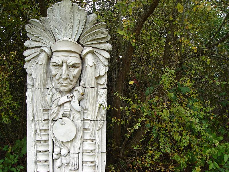 DSC02558.JPG - A statue in Discovery Park. 2 November 2009