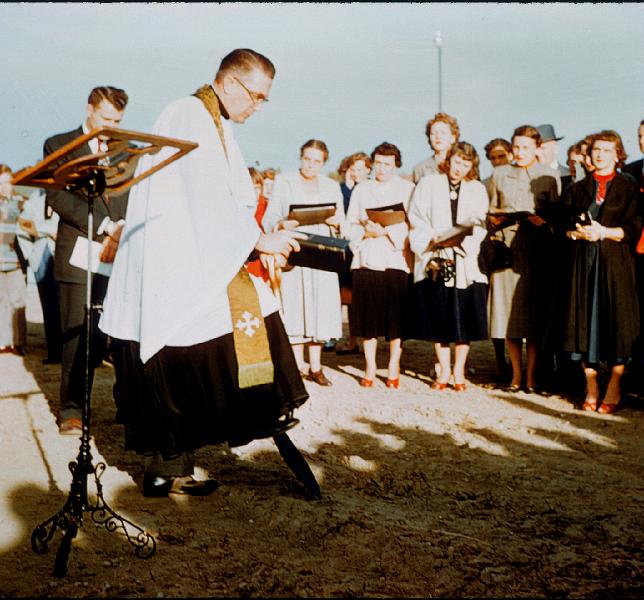 01groundbreaking.jpg - Mr. Wendt, Pastor Hellbusch, members of Grace Lutheran Church.  Forest Street, Denver.