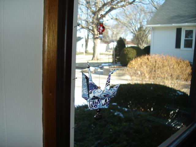 steph-crane.jpg - A crane made for us by our friend Stephanie. 21 January 2006