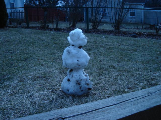 snowman3.jpg - Same little fella - different filter. 14 February 2006