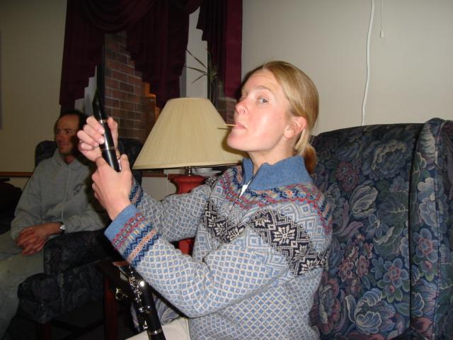 DSC00236.JPG - Matt waiting, Gretchen moistening her reed, to play a birthday concert for Lillian. 23 March 2006