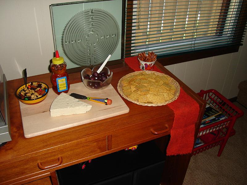 DSC00399.JPG - Cheese, nuts, crackers, honey, grapes and chocolate dipped pretzels for FORAM party. 24 September 2006