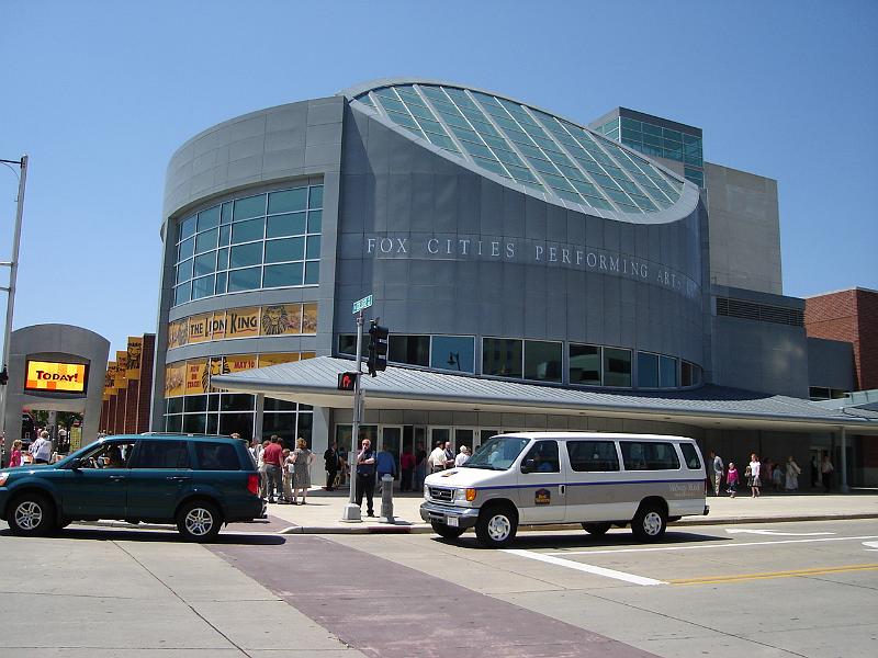 DSC00935.JPG - The Fox Cities Performing Arts Center, Appleton. 9 June 2007