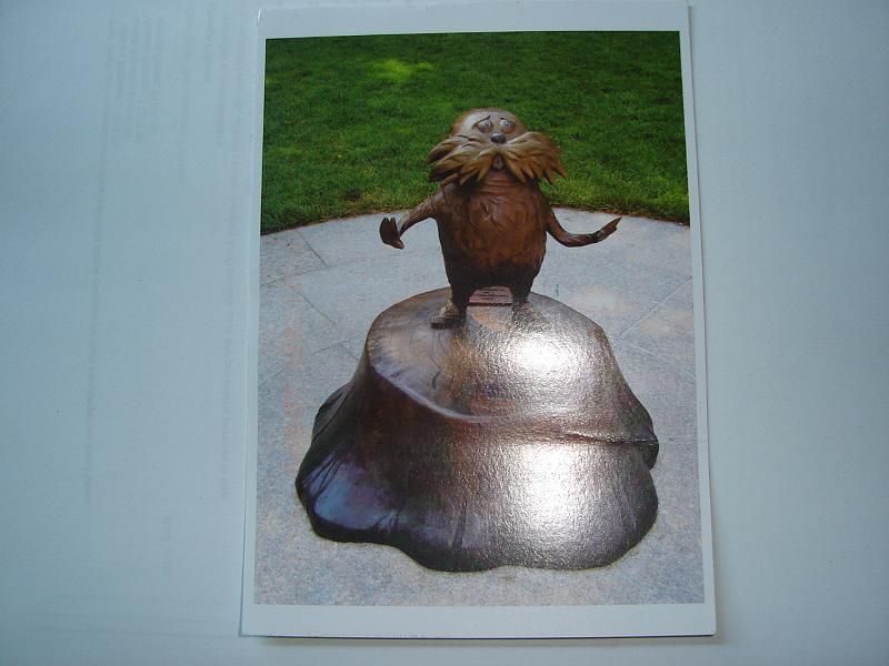 DSC00944.JPG - Andrew's postcard from the Dr. Suess National Memorial Sculpture Garden in Springfield Massachusetts. 12 June 2007