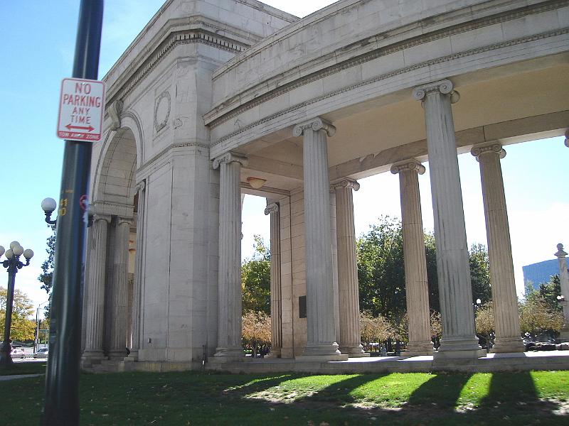 DSC01879.JPG - Portico at Civic Center Park, Denver Colorado 23 October 2007