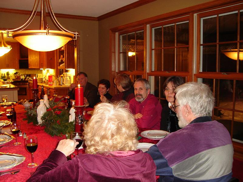 DSC02171.JPG - Bill, Mary, Lonnie, Dave, Janet, Roy, and Kathy enjoying Food and Fellowship. 22 December 2007