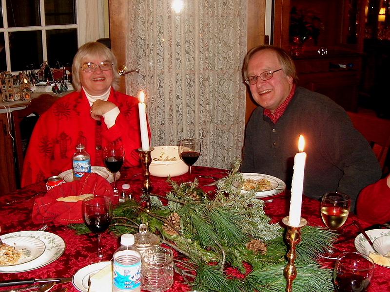 DSC02174.JPG - Judy and Bill at Food and Fellowship. 22 December 2007