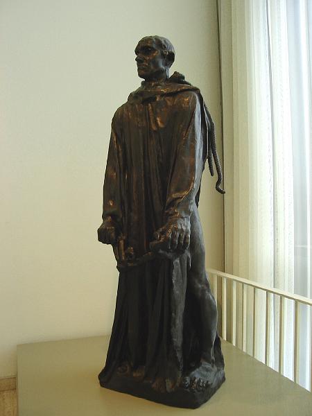 DSC02227.JPG - A casting of one of the six "Burghers of Calais" by Auguste Rodin; most likely Eustache de Saint Pierre, emaciated and nearly naked, with a noose around his neck, carrying keys to the castle, surrendering to Edward III.  Art Institute of Chicago. 21 February 2008