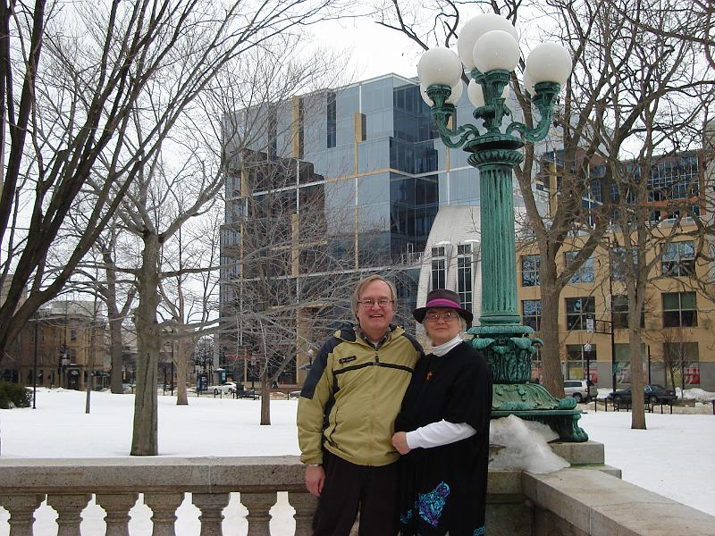 DSC02269.JPG - Bill and Judy at the Capitol square Madison. 2 March 2008