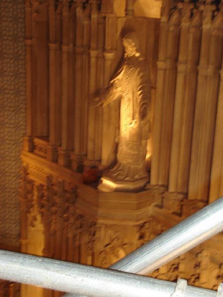DSC02734.JPG - Statue of Jesus above the High Altar at Luther Memorial. 3 May 2008
