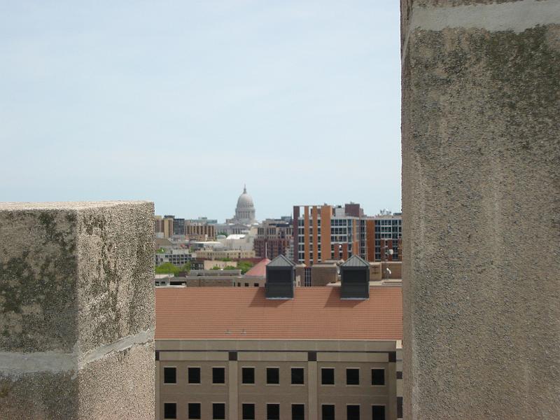 DSC02822.JPG - View of Capitol, Madison Wisconsin, from the top of the Luther Memorial Tower. 24 May 2008