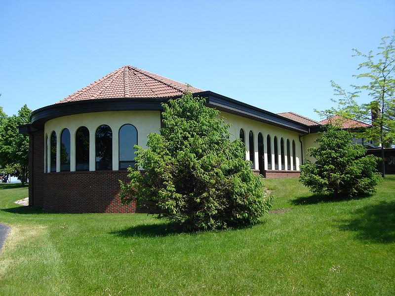DSC02907.JPG - The front of the chapel.  Jesuit Retreat House.  Oshkosh Wisconsin. 1 June 2008