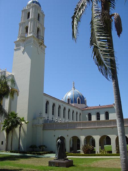 DSC00113.JPG - The Immaculate Parish Church on the campus of the Univeristy of San Diego. 11 August 2008