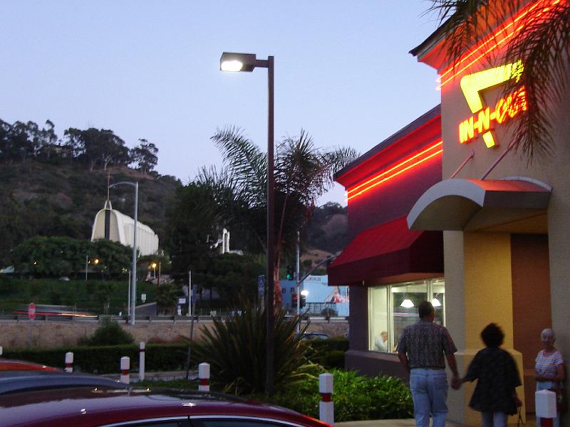 DSC00134.JPG - Ramona by the IN-N-OUT burger with the First United Methodist Church San Diego just  across Interstate8. 11 August 2008