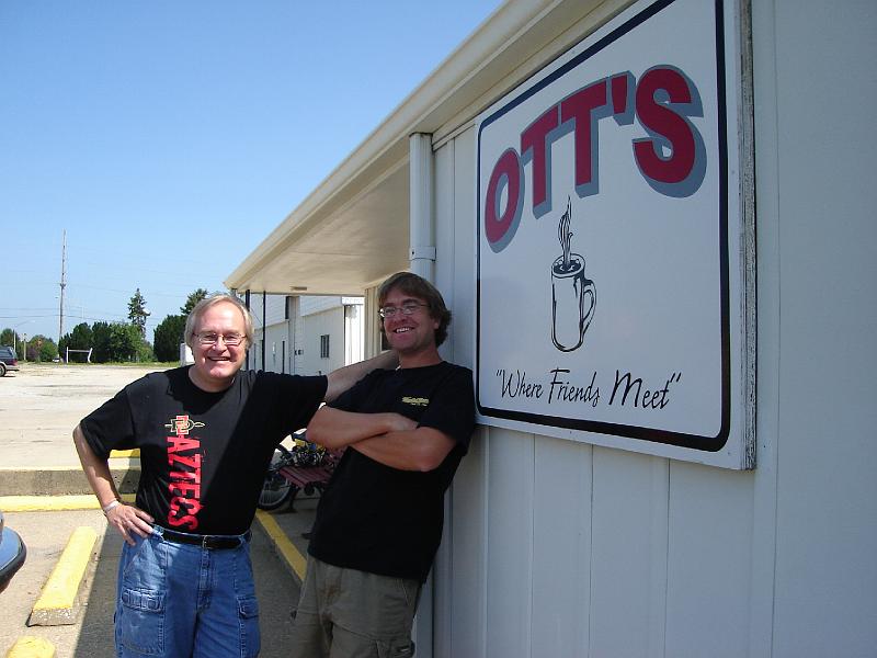 DSC00215.JPG - Bill and Andrew at T.H.E. place to eat breakfast in Rantoul Illinois.  This time it was not closed because it was not a Monday.  (see 2006, 061209, Urbana Chamber Recital!) 15 August 2008