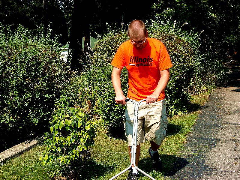 DSC00245.JPG - Andrew mowing. 1 September 2008