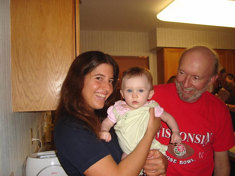 DSC00251.JPG - Brenda, Teagan, and Lee at Food and Fellowship at Bill's house. 13 September 2008