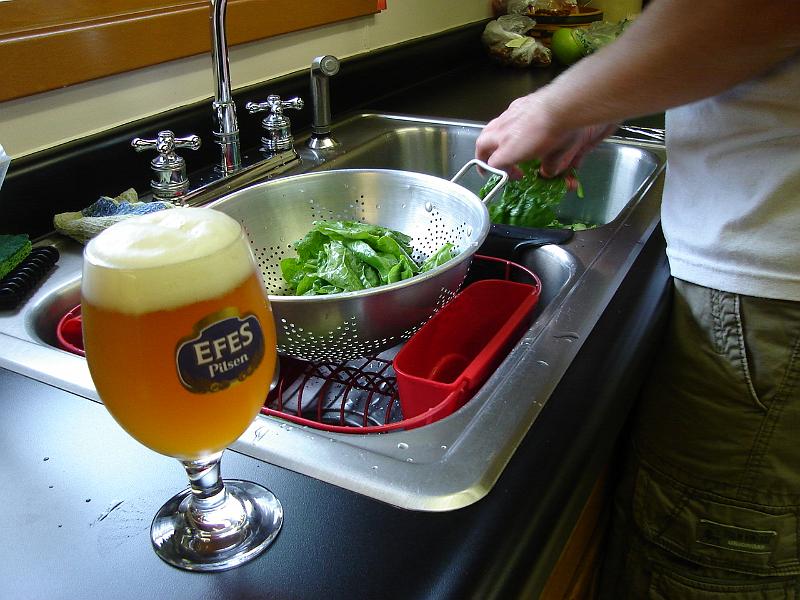 DSC00261.JPG - "Andrew preparing the salad" presented by Efes Beer. 14 September 2008