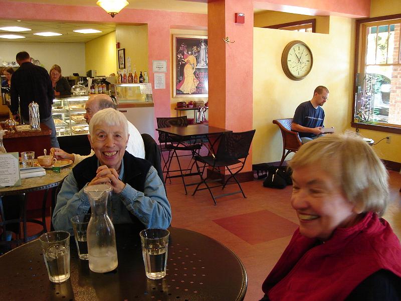 DSC00381.JPG - Ramona and Vada at the Jo Tazzini restaurant.  Madison 8 October 2008
